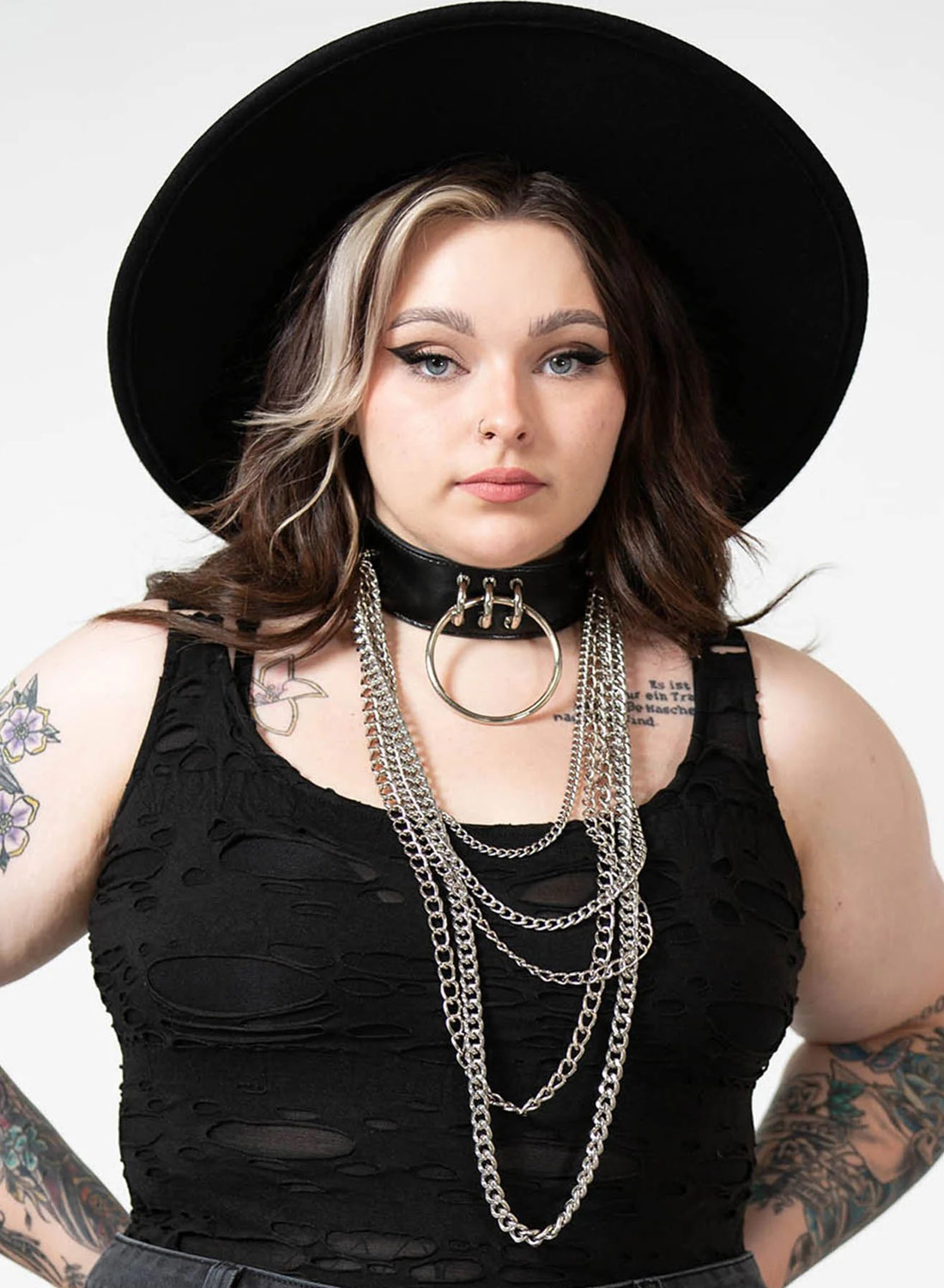 Deeply Destroyed Choker